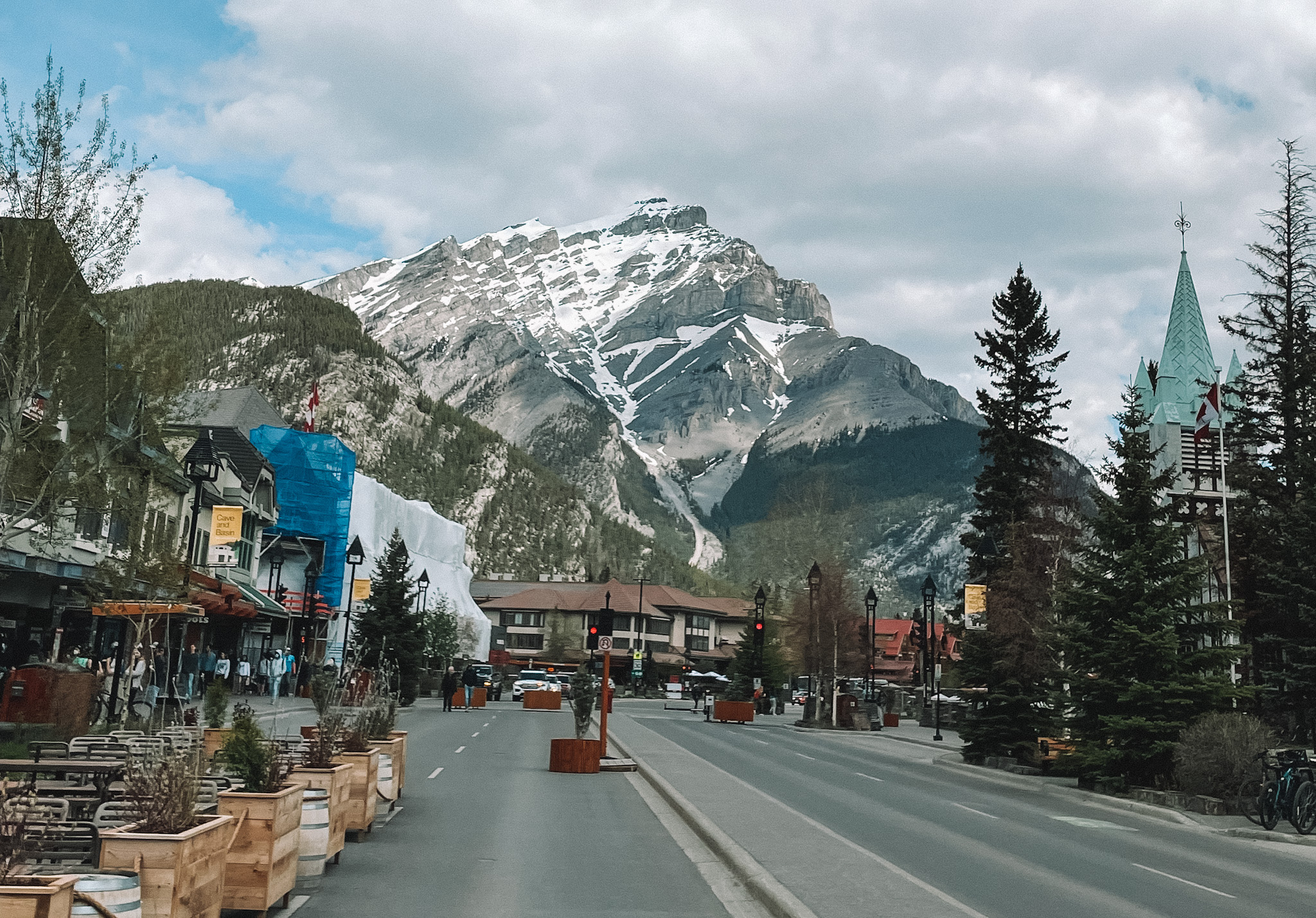 5 Tips for Visiting Banff, Alberta (Town) - meganywhere